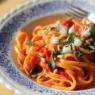 Opções de preparo de macarrão italiano com tomate