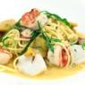 Shrimp pasta in creamy sauce: recipes for dishes with a sea soul
