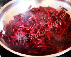 Receitas de borscht com ameixas secas As ameixas darão ao borscht um sabor picante incomum