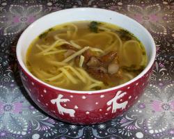 Resep sup dengan jamur kering dan ayam